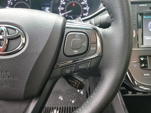 Used 2017 Toyota Avalon XLE Premium image 15