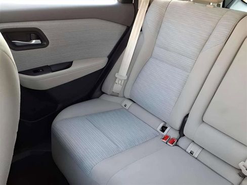 Used 2023 Nissan Rogue SV image 16