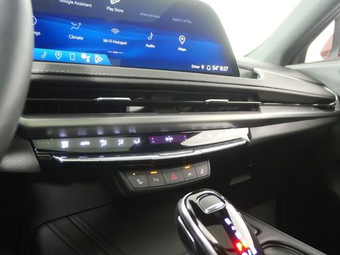 Used 2024 Cadillac XT4 Premium Luxury w/ Cold Weather Package image 26