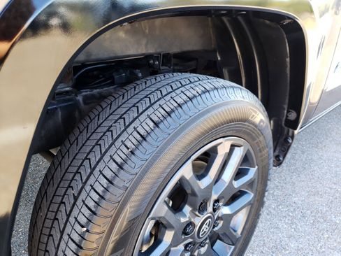 Used 2025 Toyota Tundra Platinum image 10