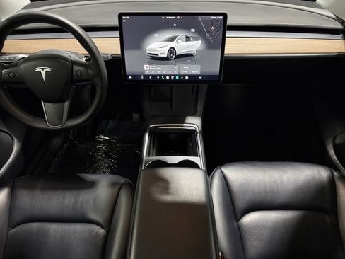 Used 2022 Tesla Model Y Long Range image 29