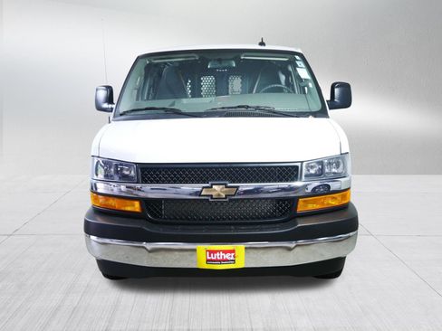 Used 2025 Chevrolet Express 2500 w/ Driver Convenience Package RWD image 2