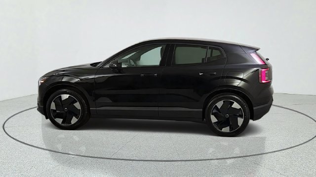 New 2026 Volvo EX30 Ultra w/ Protection Package AWD/4WD image 4