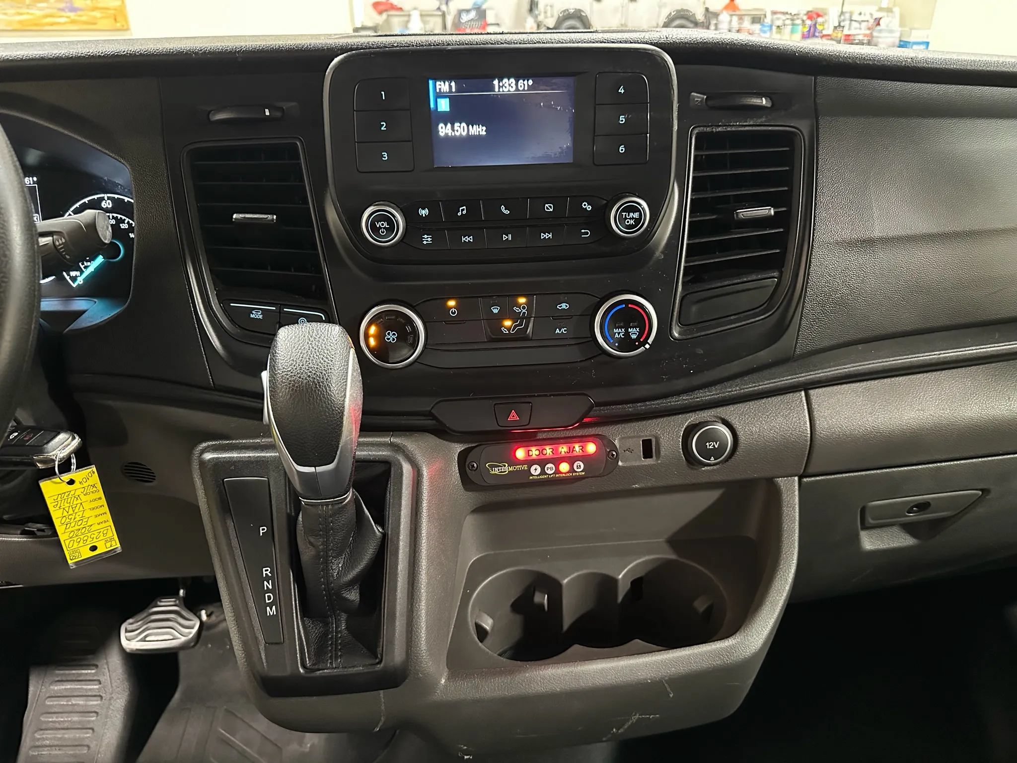 Used 2020 Ford Transit 150 Medium Roof RWD image 33