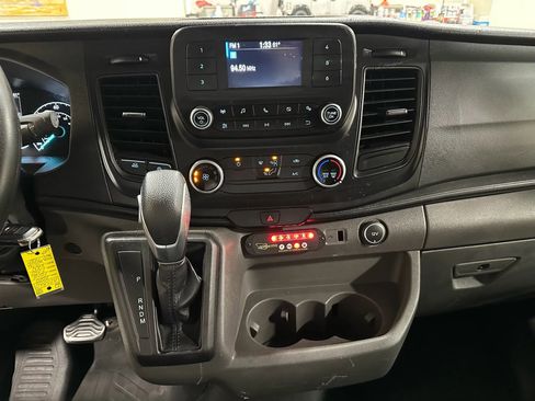 Used 2020 Ford Transit 150 Medium Roof image 33