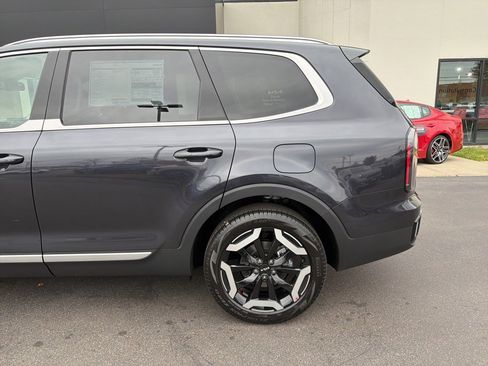 New 2025 Kia Telluride EX image 10