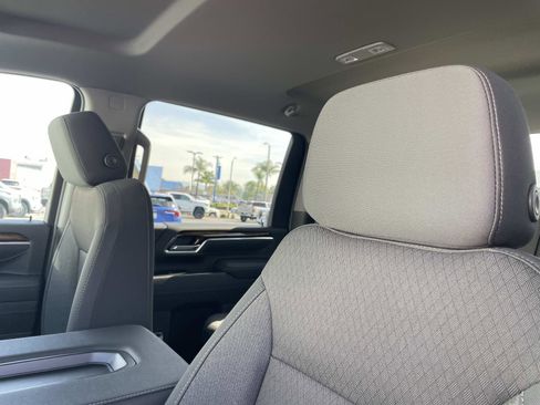 New 2026 GMC Sierra 2500 SLE w/ SLE Value Package; AWD/4WD image 22