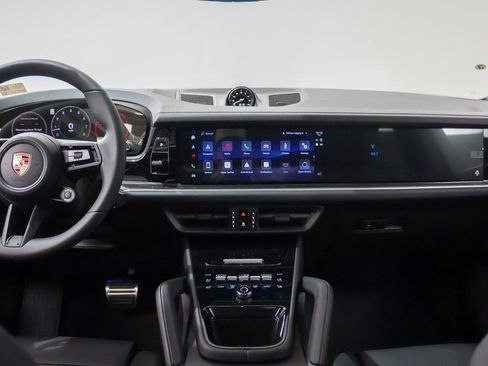 New 2026 Porsche Cayenne S image 21