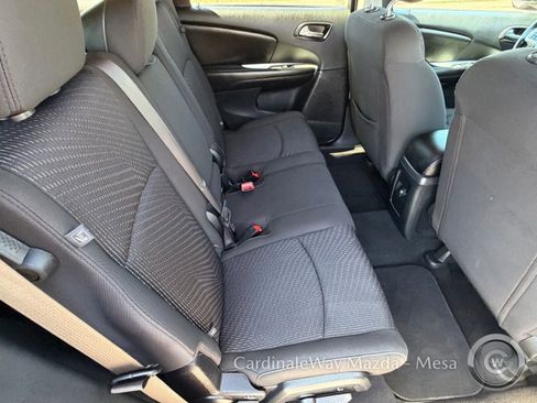 Used 2018 Dodge Journey SXT w/ Connectivity Group FWD image 13