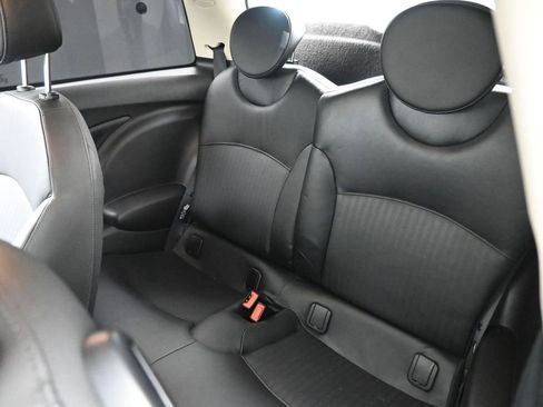 Used 2011 MINI Cooper S image 16