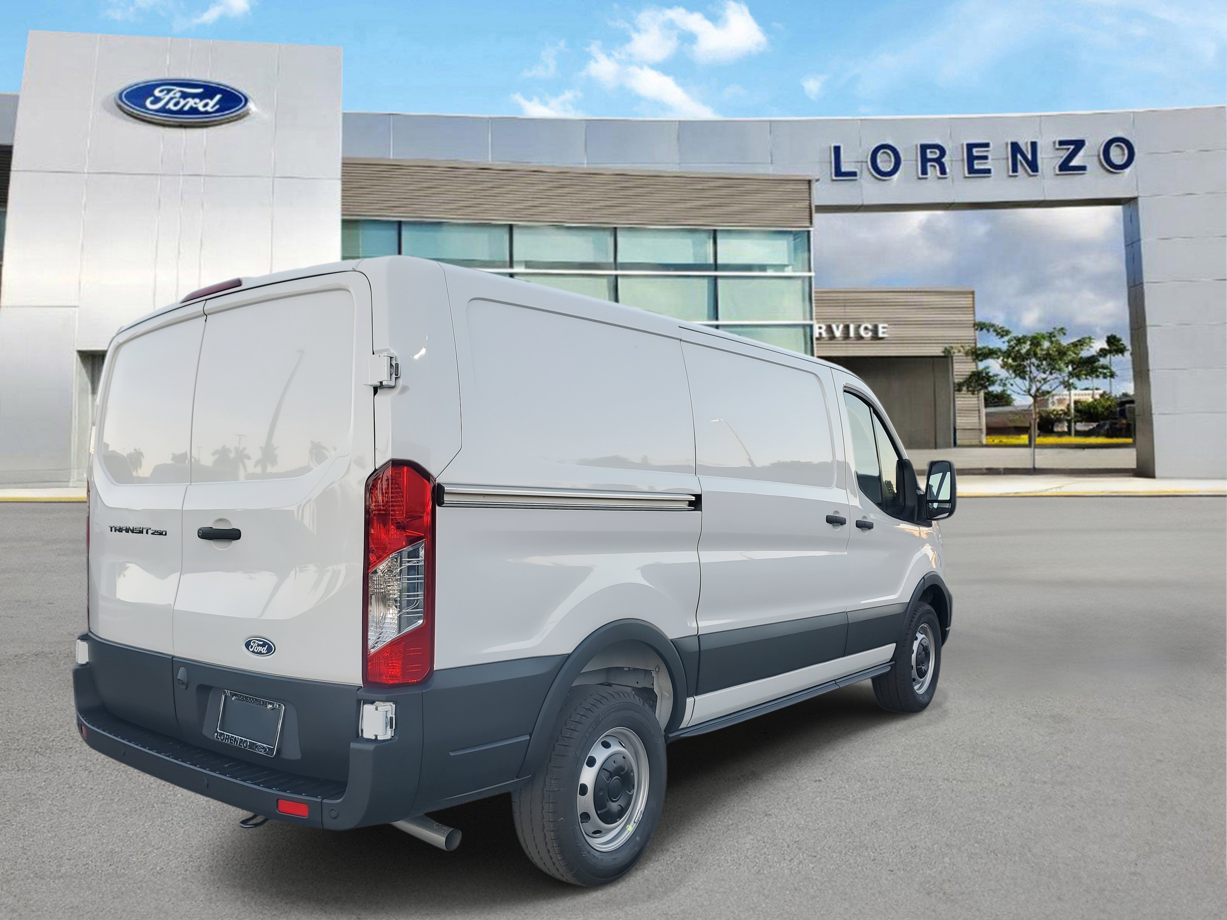 New 2026 Ford Transit 250 Low Roof w/ Load Area Protection Package RWD image 4
