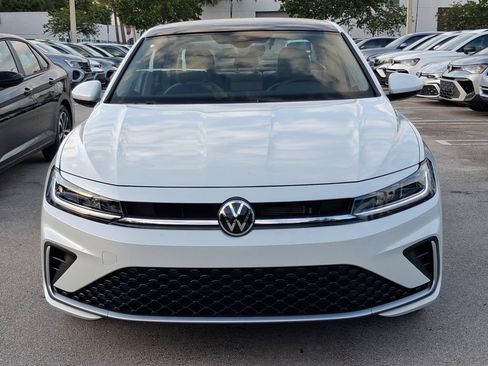 New 2026 Volkswagen Jetta SE FWD image 2