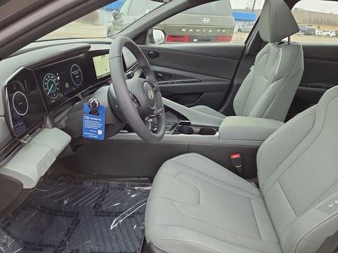 New 2026 Hyundai Elantra Limited FWD image 26