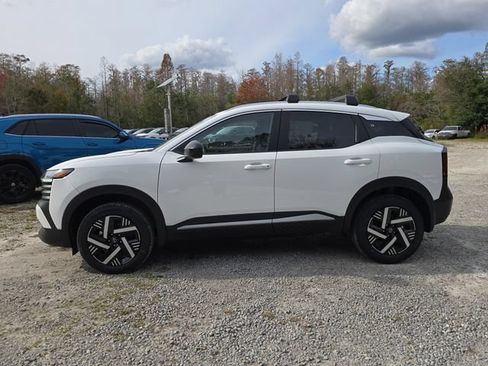 New 2026 Nissan Kicks SV w/ SV Premium Package FWD image 5