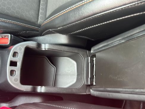 Used 2020 Jeep Compass Latitude FWD image 18