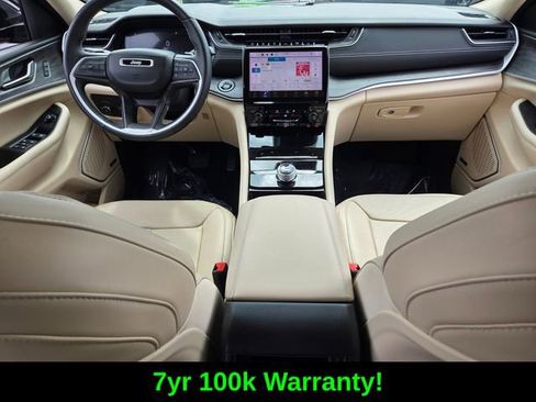 Certified 2022 Jeep Grand Cherokee Limited w/ Luxury Tech Group II image 13