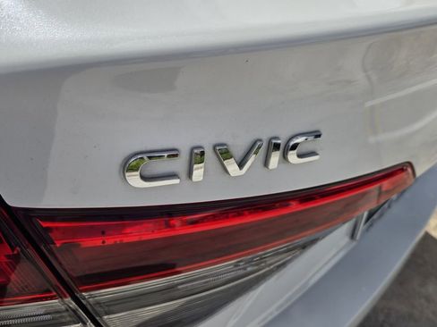 Used 2023 Honda Civic EX image 15