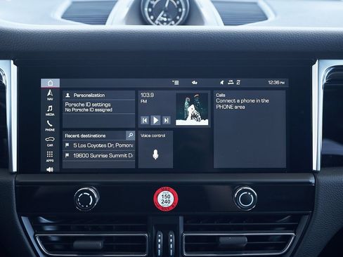 Used 2024 Porsche Macan image 54