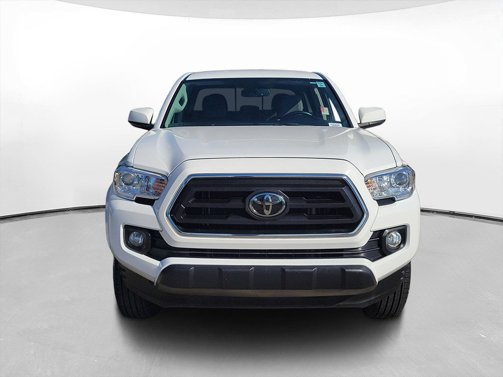 Certified 2023 Toyota Tacoma SR5 AWD/4WD image 2