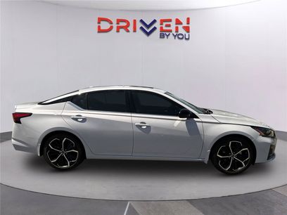 Used 2023 Nissan Altima 2.5 SR w/ SR Premium Package