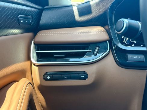 Used 2024 INFINITI QX60 Sensory w/ Vision Package AWD/4WD image 42
