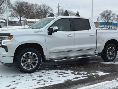 Certified 2023 Chevrolet Silverado 1500 High Country w/ Technology Package image 6