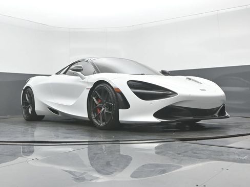 Used 2020 McLaren 720S Performance RWD image 25