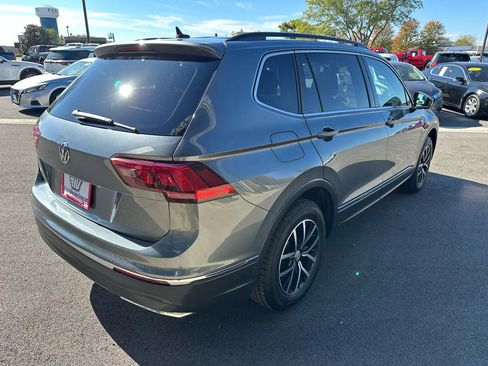 Used 2021 Volkswagen Tiguan SE FWD image 7