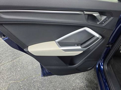 Used 2024 Audi Q3 2.0T Premium w/ Convenience Package image 20