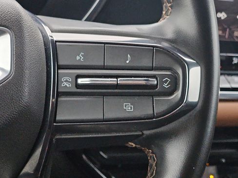 Used 2023 GMC Canyon AT4 image 22