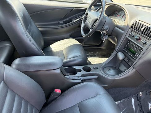 Used 2002 Ford Mustang GT RWD image 16