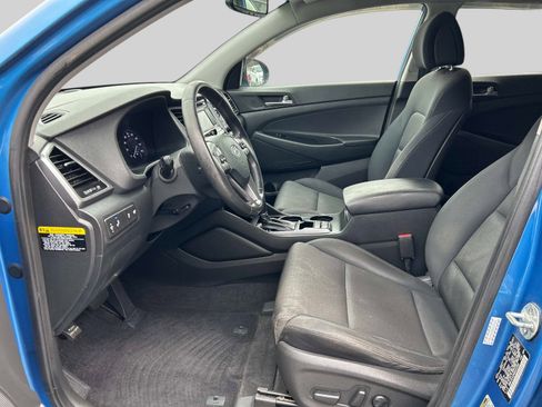 Used 2016 Hyundai Tucson Sport image 11