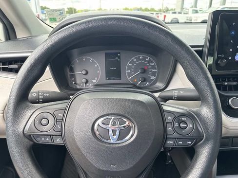 Used 2023 Toyota Corolla Cross L FWD image 25
