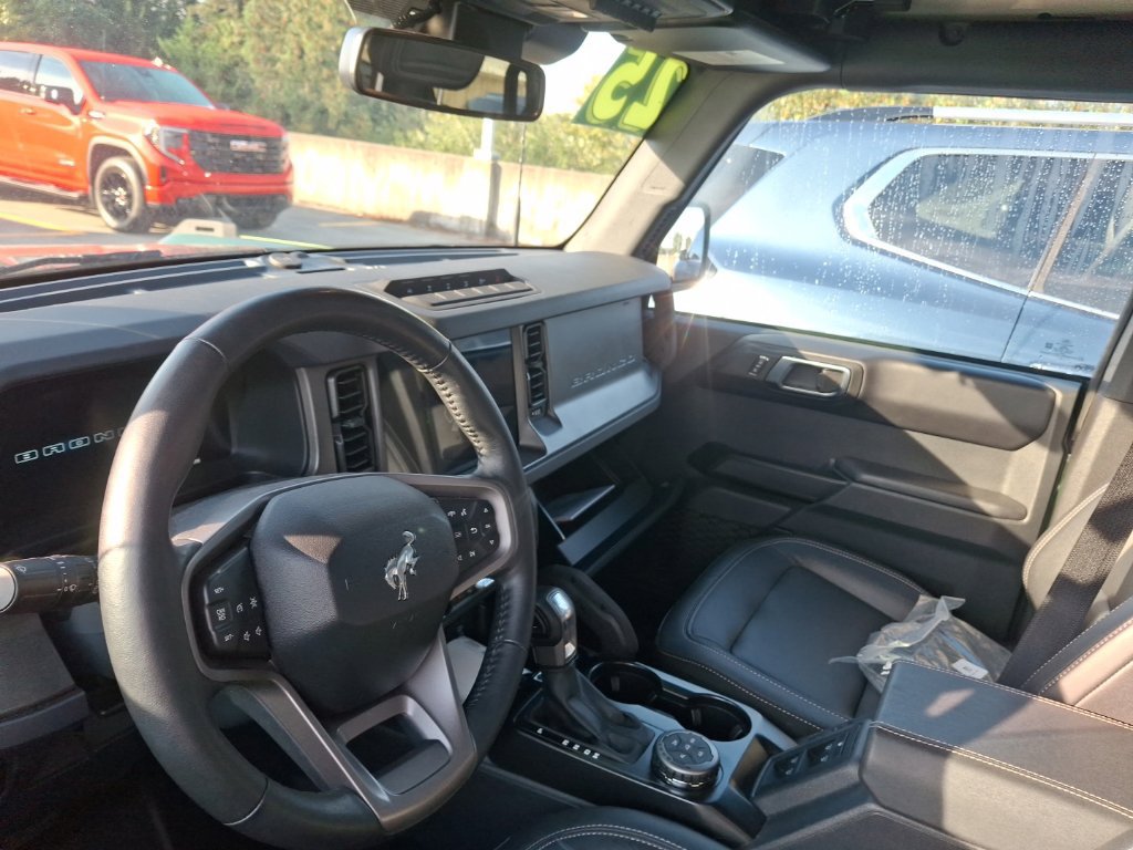 Used 2025 Ford Bronco Badlands AWD/4WD image 11