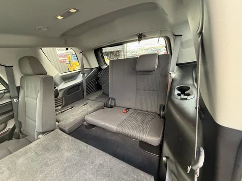 Used 2019 GMC Yukon SLE w/ Convenience Package image 19