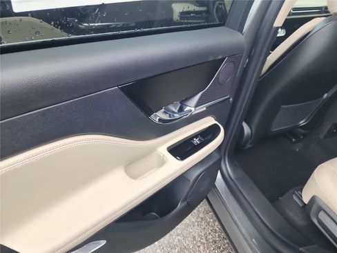 New 2026 Lincoln Corsair Reserve image 16