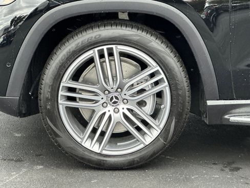 New 2026 Mercedes-Benz GLS 450 4MATIC image 27