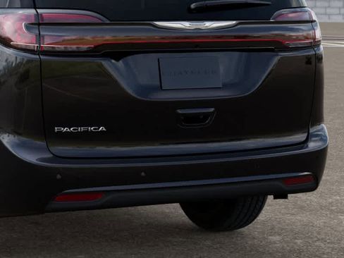 New 2026 Chrysler Pacifica Select w/ S Appearance Package image 13