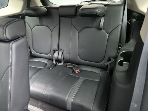 Used 2025 Honda Pilot EX-L image 19