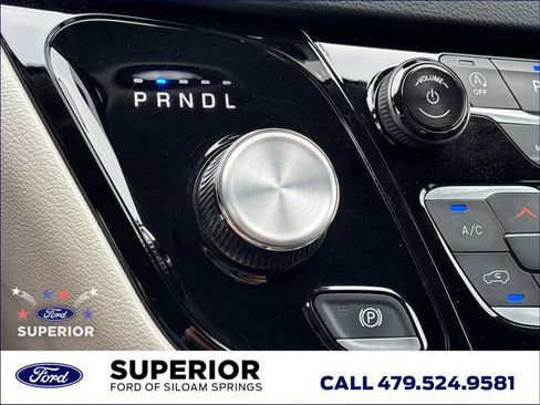 Used 2024 Chrysler Pacifica Touring-L FWD image 38