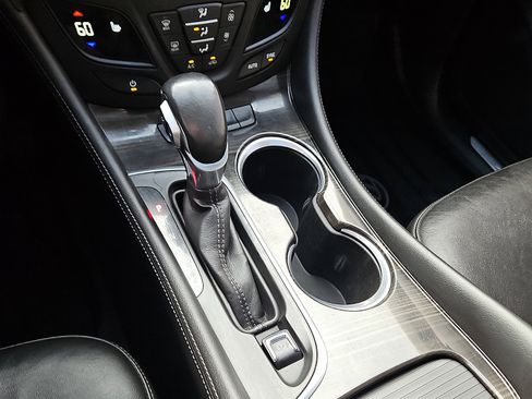 Used 2020 Buick Envision Essence w/ Experience Buick Package image 15