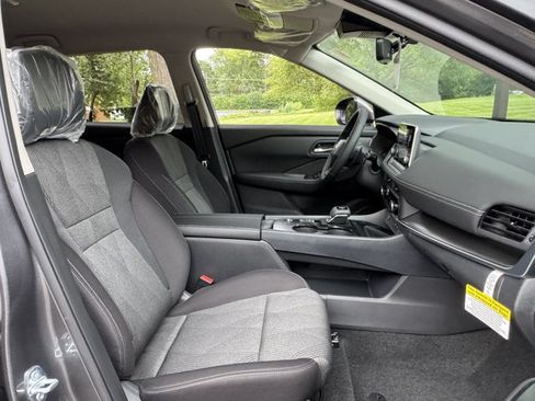 New 2026 Nissan Rogue SV w/ Cold Weather Package FWD image 7