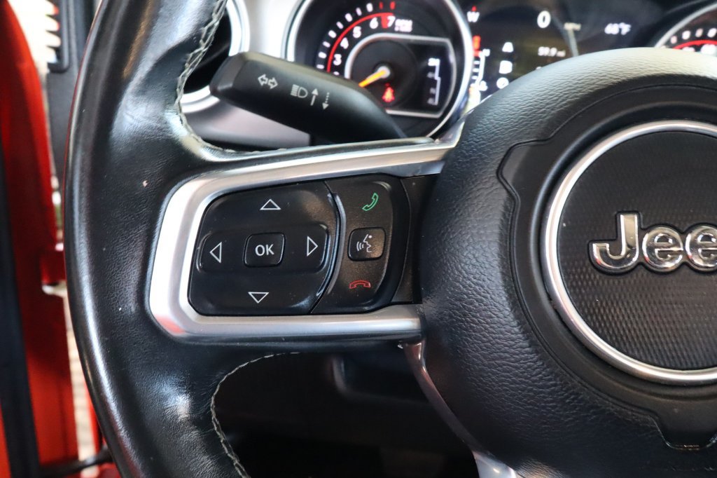 Used 2019 Jeep Wrangler Unlimited Sahara w/ Uconnect 4C Nav & Sound Group AWD/4WD image 25