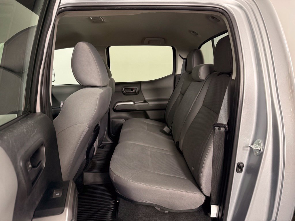 Certified 2023 Toyota Tacoma SR5 AWD/4WD image 15
