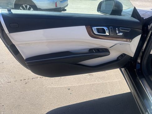 Used 2014 Mercedes-Benz SL 550 image 29
