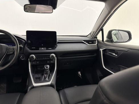 Used 2023 Toyota RAV4 XLE Premium FWD image 28