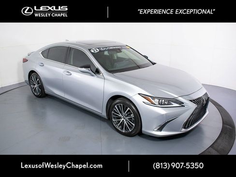 Used 2023 Lexus ES 350 w/ Premium Package FWD image 2