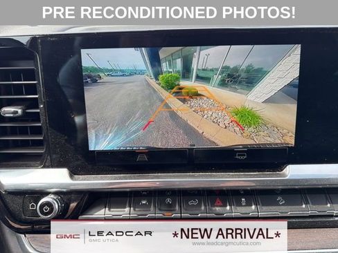 Used 2023 GMC Sierra 1500 SLT w/ SLT Premium Package AWD/4WD image 26