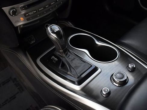 Used 2019 INFINITI QX60 Luxe w/ Essential Package image 12