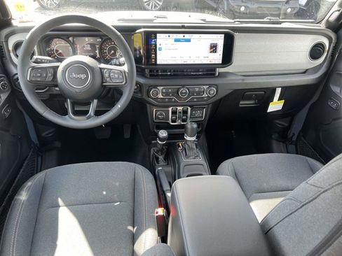 Used 2026 Jeep Wrangler Unlimited Sport AWD/4WD image 11